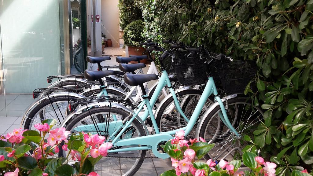 Acasamia Welchome Hotel Rimini Eksteriør bilde